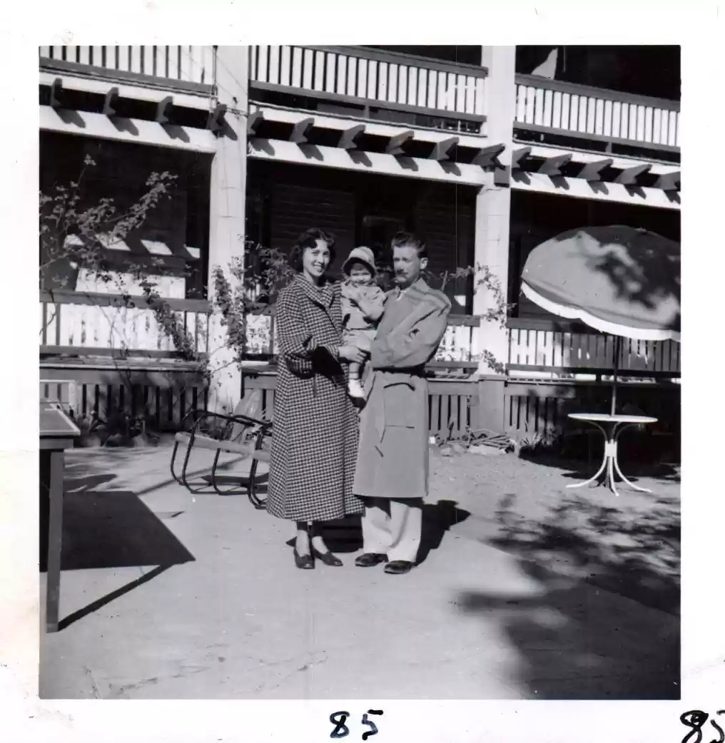 Raymond Cole family, Eugene, Oregon. (85)